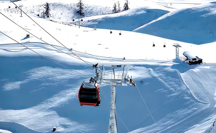 Xinjiang Jikepulin Ski Resort