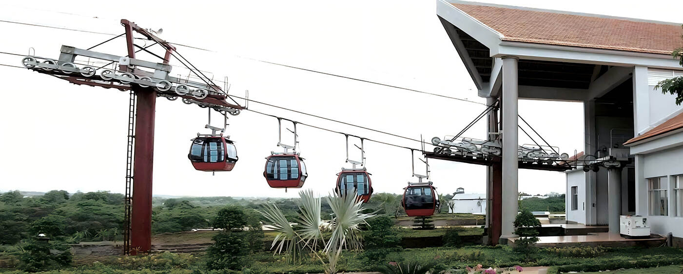 Double-line-Gondola-Lift07