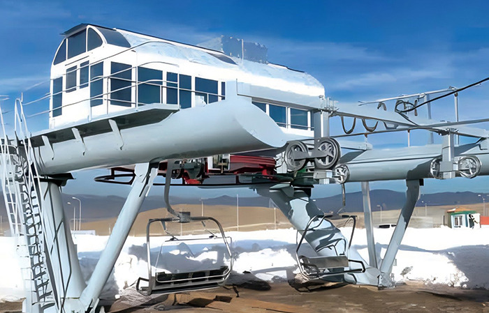 Fixed-grip Chairlift